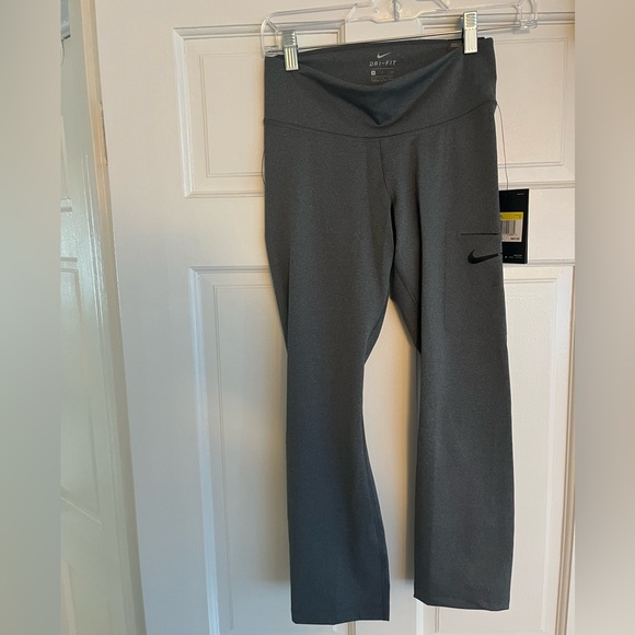 Size Small, gray Nike Women’s leggings - Picture 1 of 6